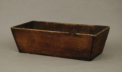 Appraisal: th Century Pine Watering Trough