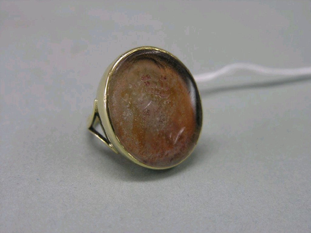 Appraisal: An ct gold gentleman's intaglio ring inset portrait bust of