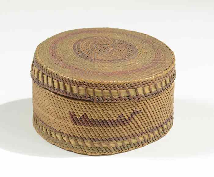 Appraisal: NOOTKA MAKAH FINELY WOVEN LIDDED BASKET of cedar bark and