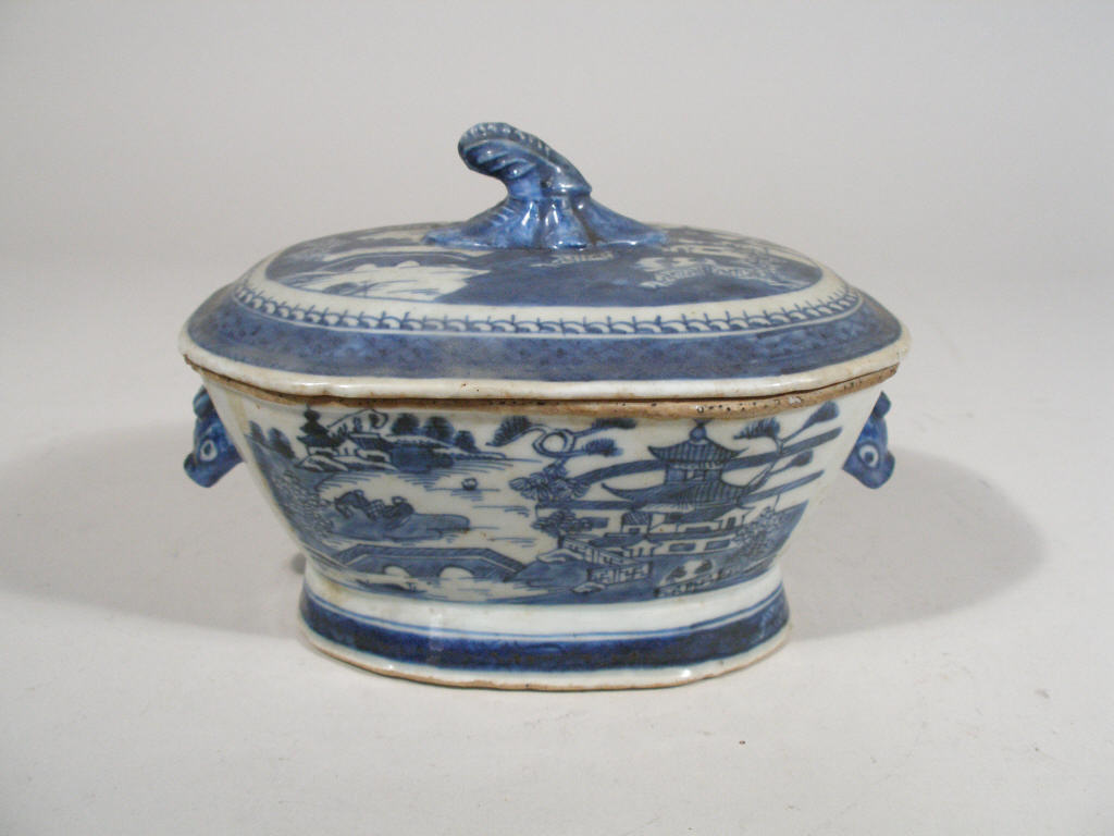 Appraisal: Chinese Export Porcelain Lidded Sauce Tureen Blue Canton pattern th