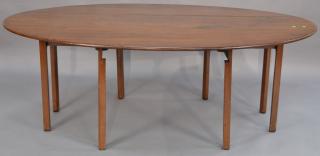 Appraisal: Mahogany Wake style table having oval drop leaves all set