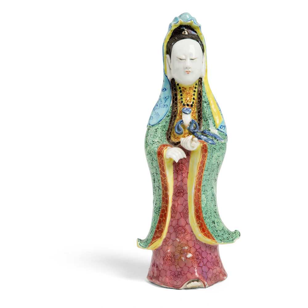 Appraisal: FAMILLE ROSE FIGURE OF A GUANYIN QING DYNASTY TH CENTURY