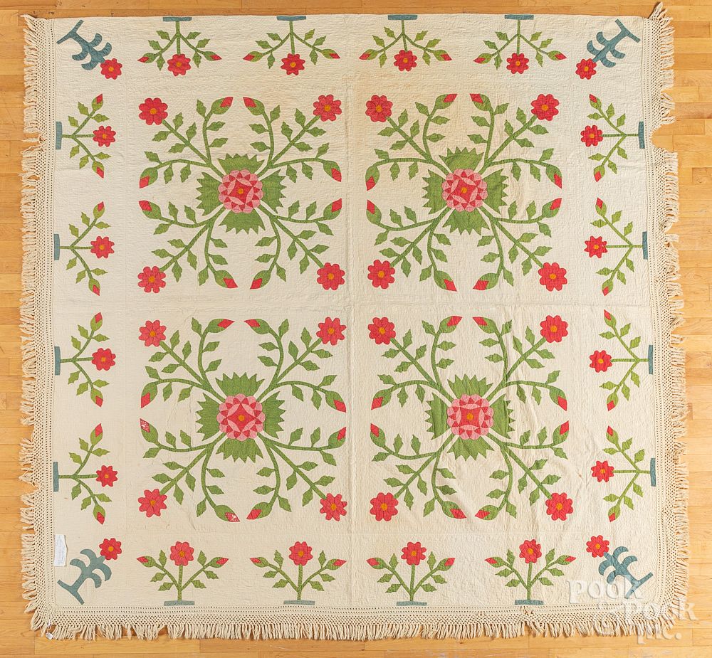 Appraisal: Whig Rose quilt late th c Whig Rose quilt late