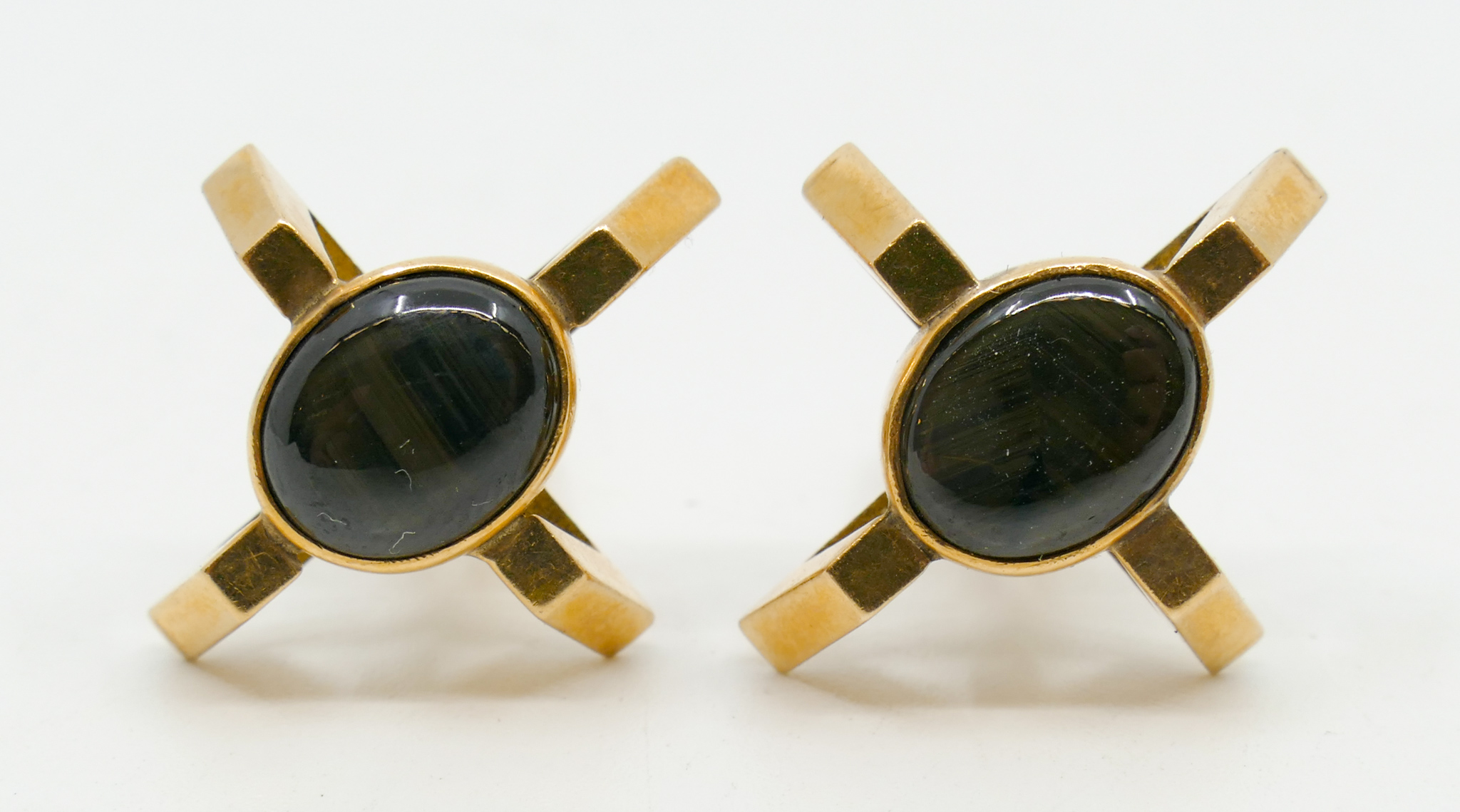 Appraisal: Pair Men's k Black Cabochon Cufflinks - Grams TW