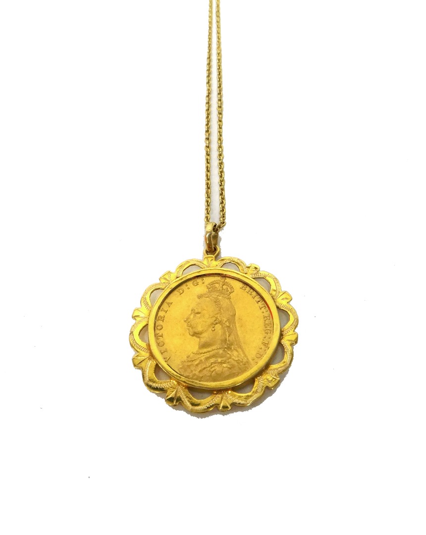 Appraisal: A Victoria Jubilee head sovereign M in a gold pendant