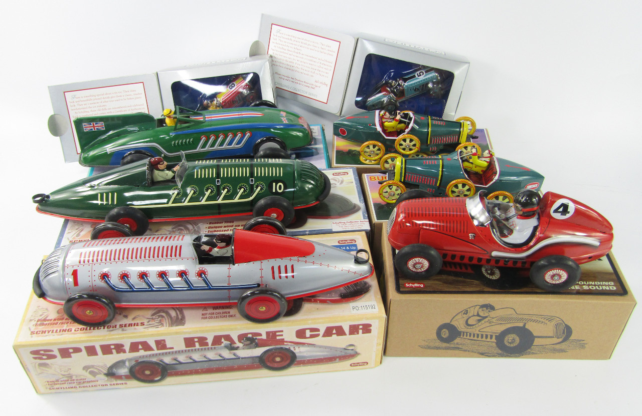 Appraisal: A Schylling tinplate clockwork spiral race car with original box