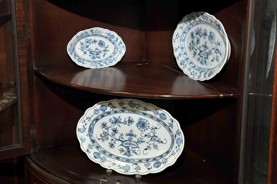 Appraisal: THREE PIECES OF MEISSEN PORCELAIN Germany nd half th century