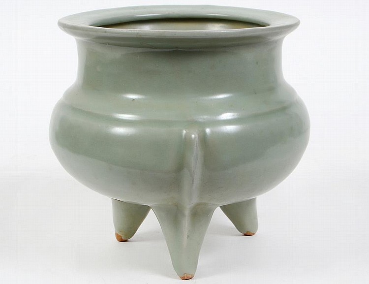 Appraisal: CHINESE CELADON GLAZE PORCELAIN TRIPOD CENSORProbably Ming Dynasty Of circular