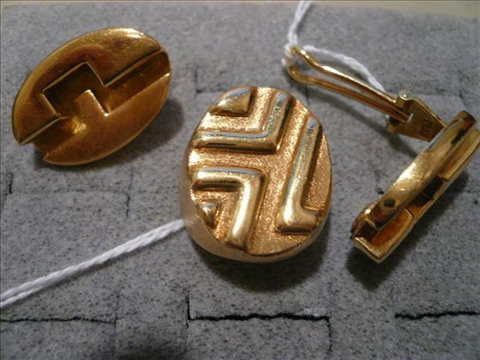 Appraisal: SET OF BURLE MARX KT YELLOW GOLD RING AND EARRINGS