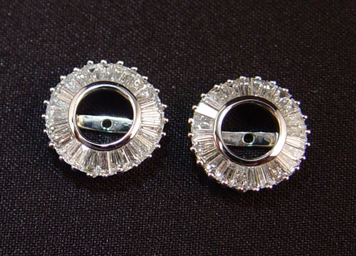 Appraisal: K WHITE GOLD DIAMOND EARRING JACKETS K white gold earring