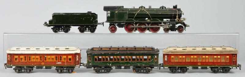 Appraisal: Marklin PLN Steam Locomotive Passenger Set Description German Gauge -