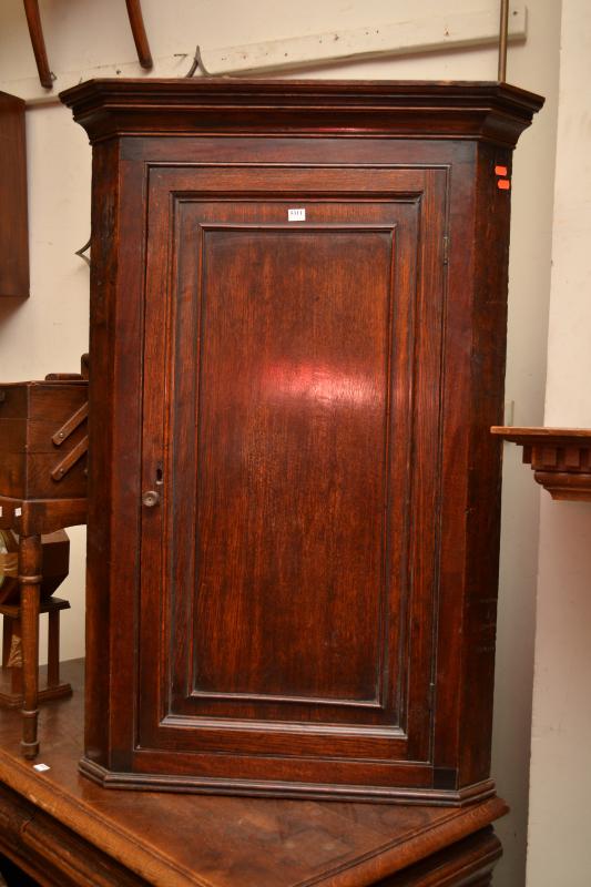 Appraisal: A VICTORIAN CEDAR CORNER CABINET A VICTORIAN CEDAR CORNER CABINET