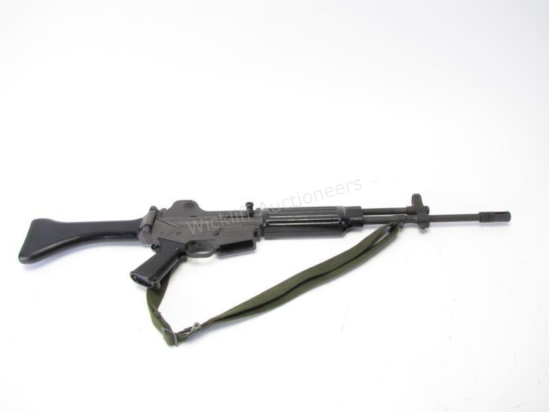 Appraisal: Daewoo Model AR- Semi Auto Rifle-Pre-Ban Rifle Blued barrel Chambered