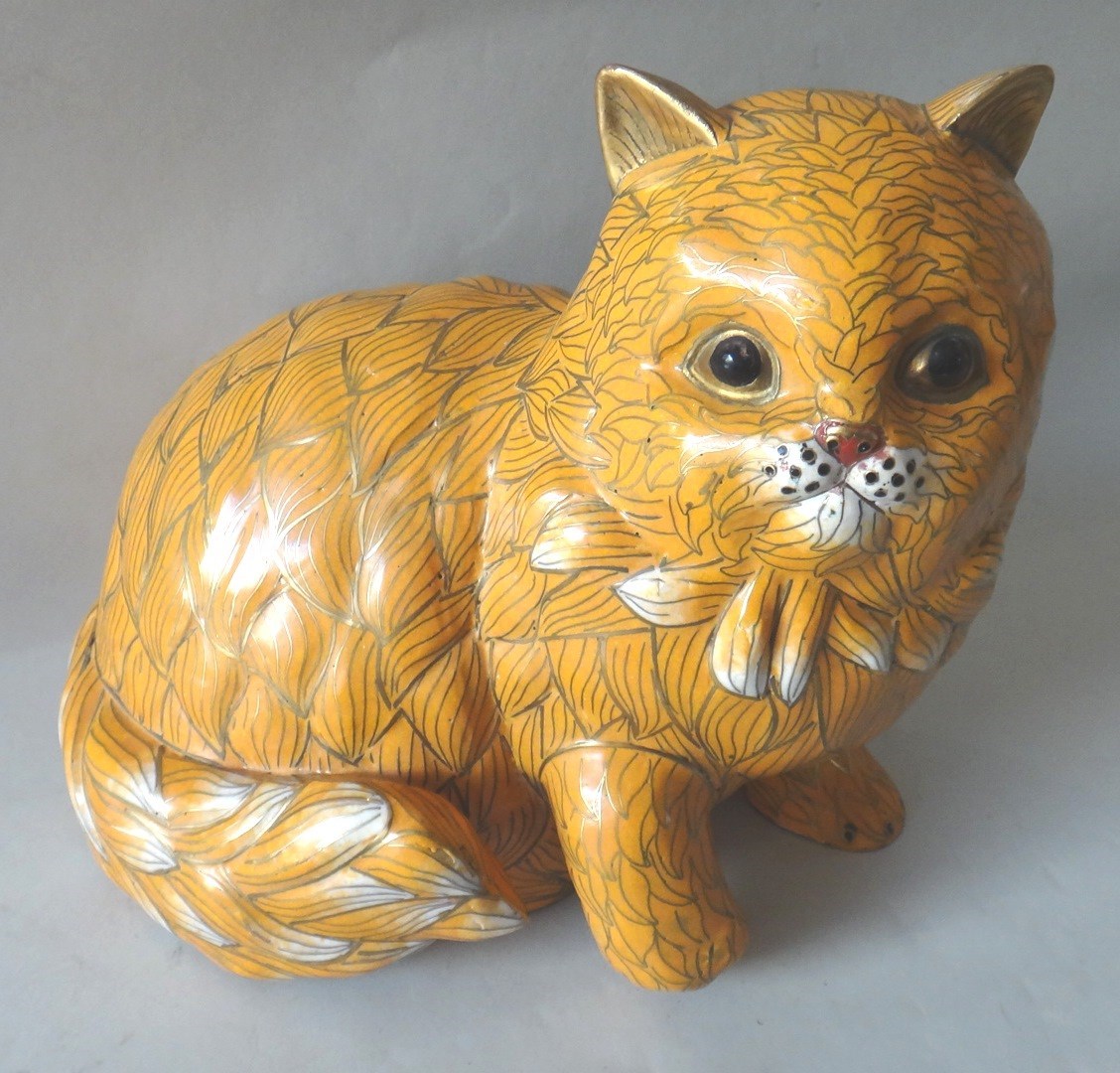 Appraisal: A Chinese cloisonne model of a cat modern modelled seated