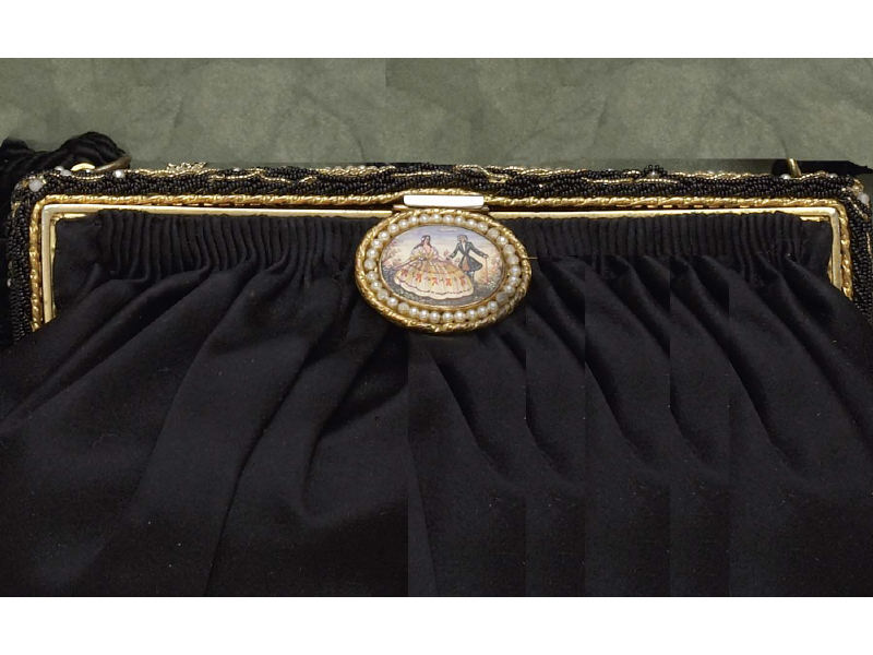 Appraisal: EVENING BAG Satin bag with hand painted medallion miniatures on