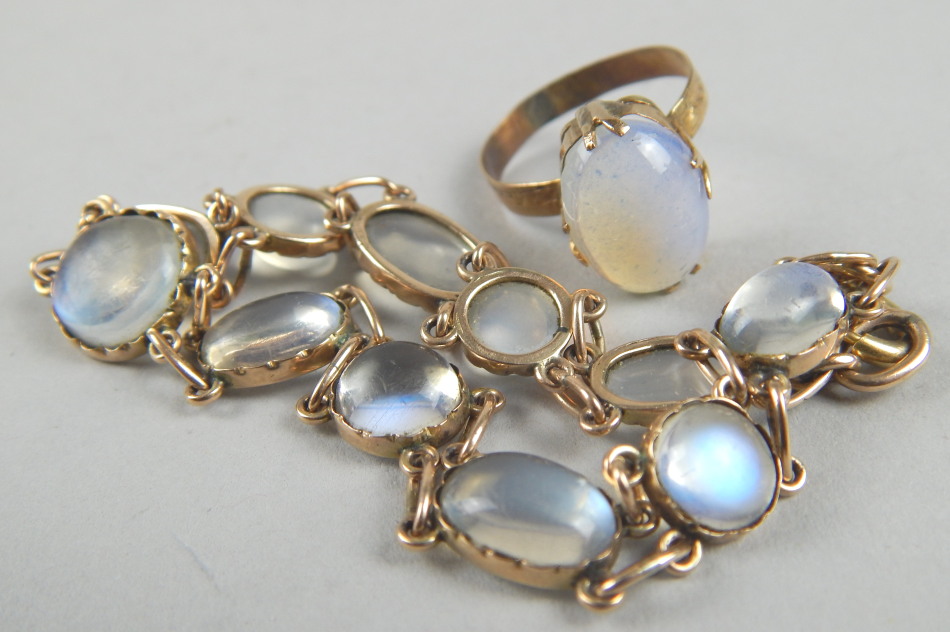 Appraisal: Various moonstone jewellery to include a bracelet and a dress