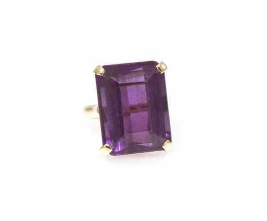 Appraisal: A Karat Yellow Gold and Amethyst Ring containing one octagonal