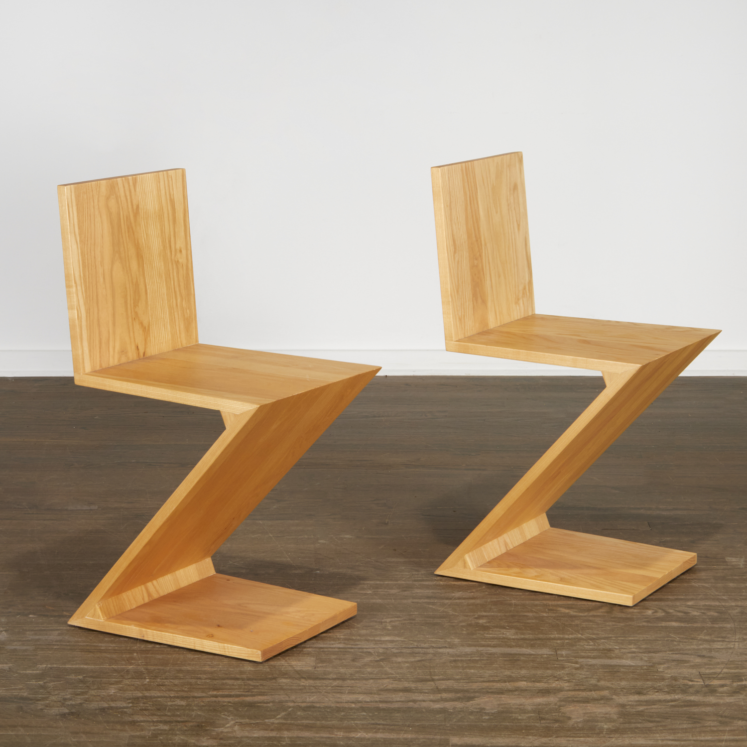 Appraisal: GERRIT RIETVELD AFTER PAIR ZIG-ZAG CHAIRS st c dovetailed construction