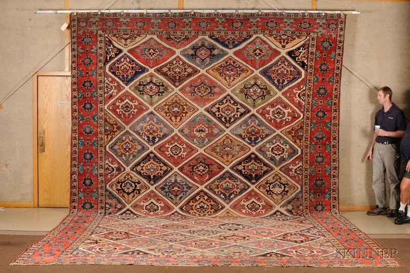 Appraisal: Bahktiari Carpet West Persia last quarter th century small areas