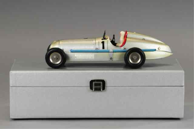 Appraisal: MARKLIN MERCEDES BENZ Contemporary edition heavy tinplate painted in silver