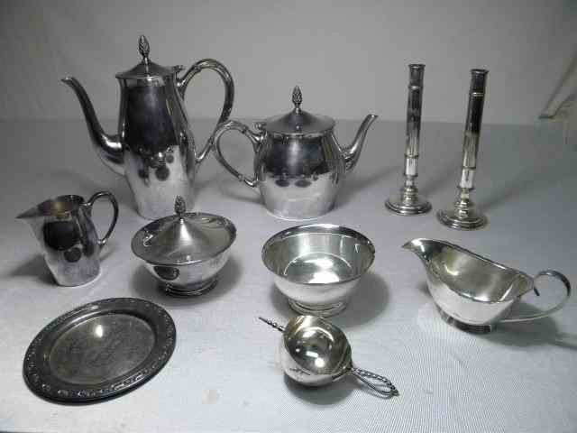 Appraisal: Group lot of assorted silver plate items pieces total Includes