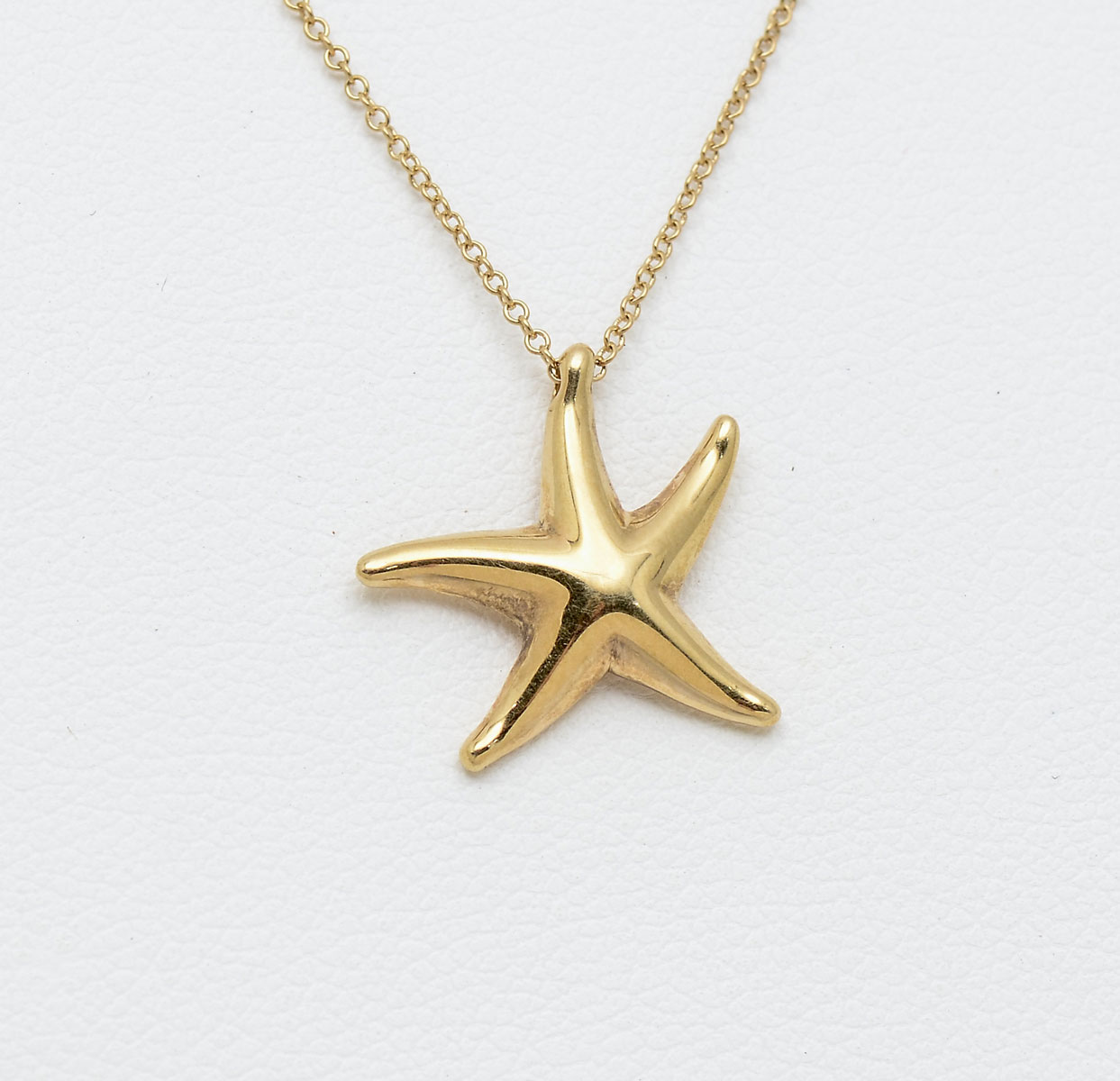 Appraisal: ELSA PERETTI TIFFANY CO K STARFISH PENDANT CHAIN K yellow