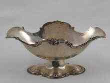 Appraisal: A hallmarked silver double lipped sauce boat approx cm Sheffield