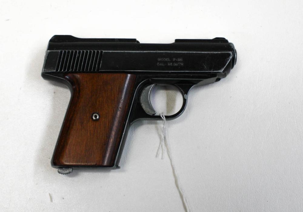 Appraisal: DAVIS INDUSTRIES MODEL P- SEMI AUTOMATIC PISTOL ACP caliber barrel