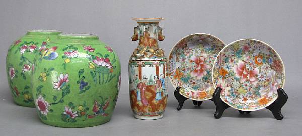 Appraisal: A group of five Chinese famille rose enameled porcelain containers