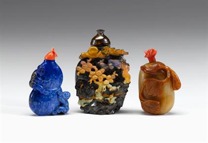 Appraisal: Three Chinese snuff bottles th century and later Comprised of