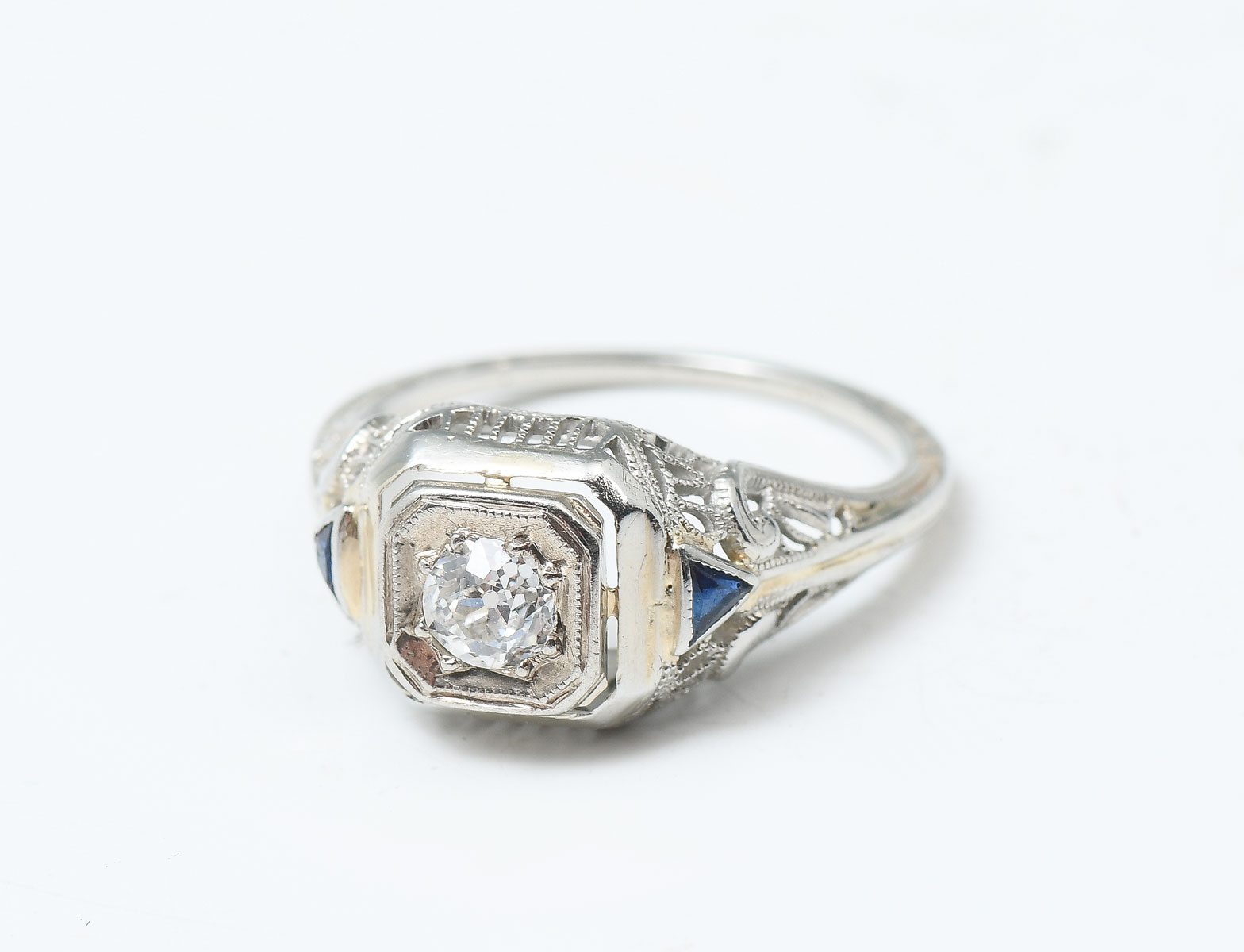 Appraisal: K DIAMOND SAPPHIRE FILIGREE RING K white gold features CTW