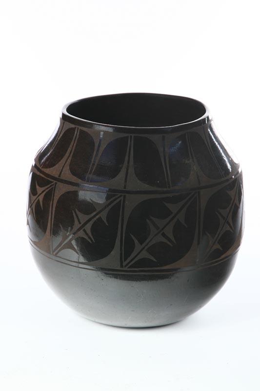 Appraisal: SANTO DOMINGO STORAGE JAR Twentieth century Large polished black on