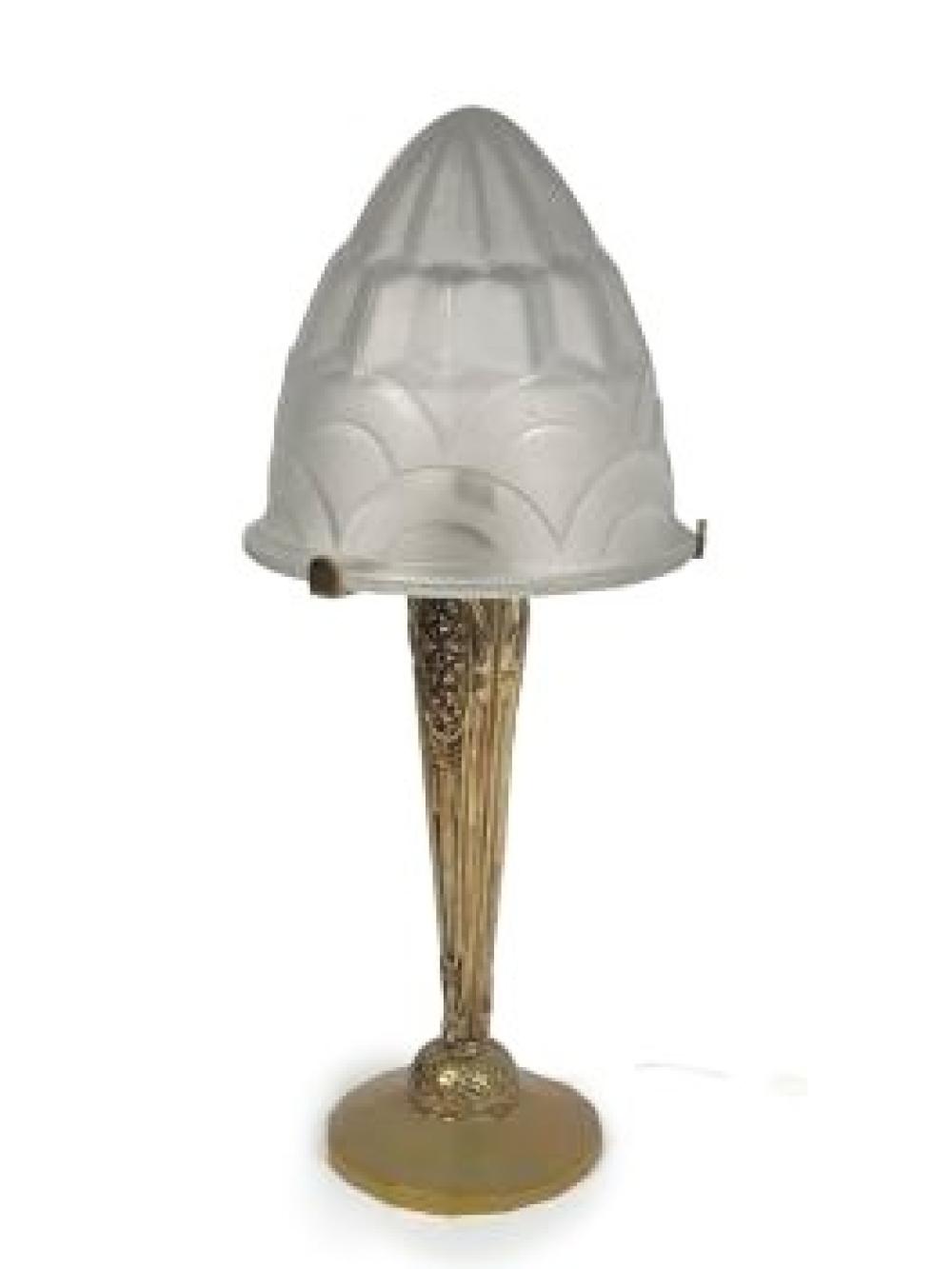 Appraisal: CRISTALLERIES DE COMPIEGNE FRENCH ART DECO BOUDOIR LAMP WITH FROSTED