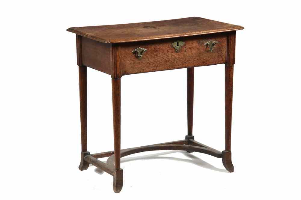 Appraisal: EARLY ENGLISH OAK LADIES DESK - th c or earlier