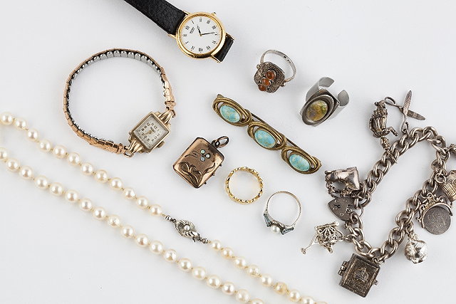 Appraisal: A collection of assorted watches and jewellery to include a