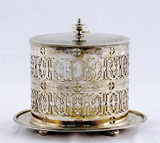 Appraisal: English silverplate biscuit box late th century oval hinged cover