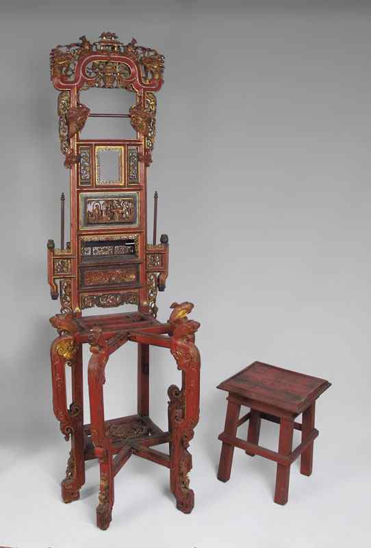 Appraisal: th C CHINESE CARVED STAND Red lacquer finish with gold