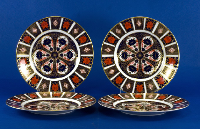 Appraisal: Royal Crown Derby Imari Cabinet Plates in total date code