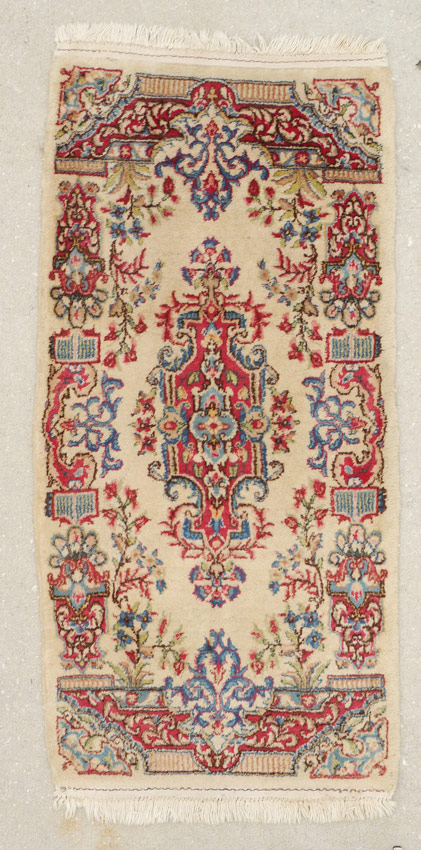 Appraisal: 'S SEMI-ANTIQUE PERSIAN KERMAN HAND KNOTTED WOOL RUG ' ''