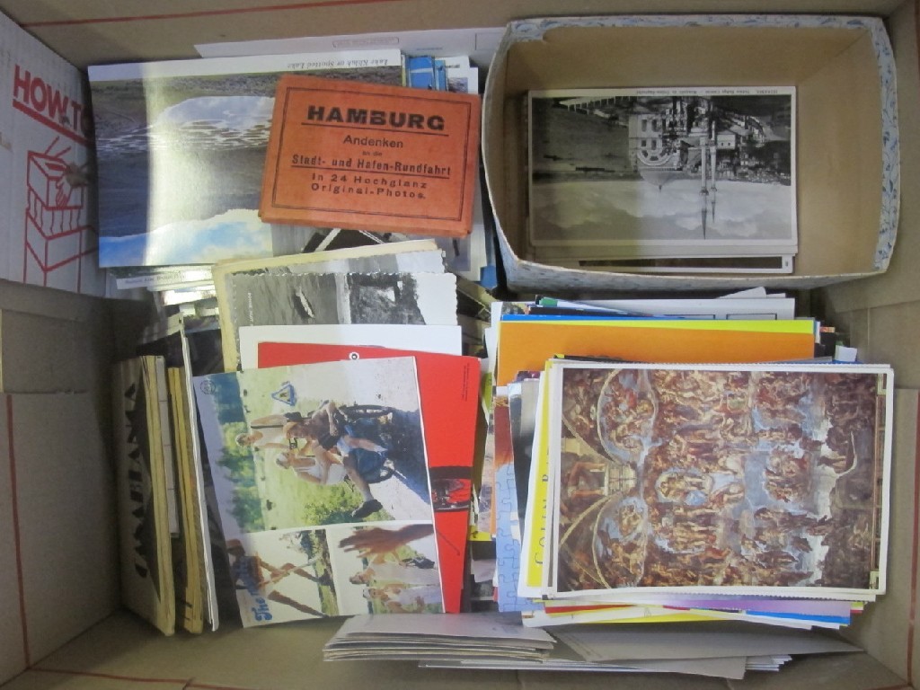 Appraisal: Box of assorted postcards and souvenir cards