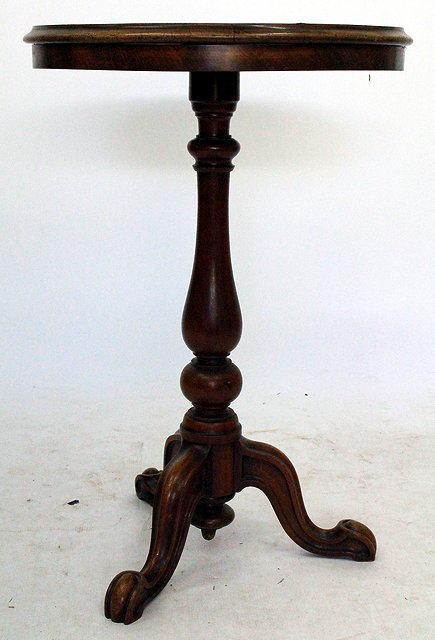 Appraisal: A VICTORIAN MAHOGANY OCCASIONAL GAMES TABLE with a checkered top