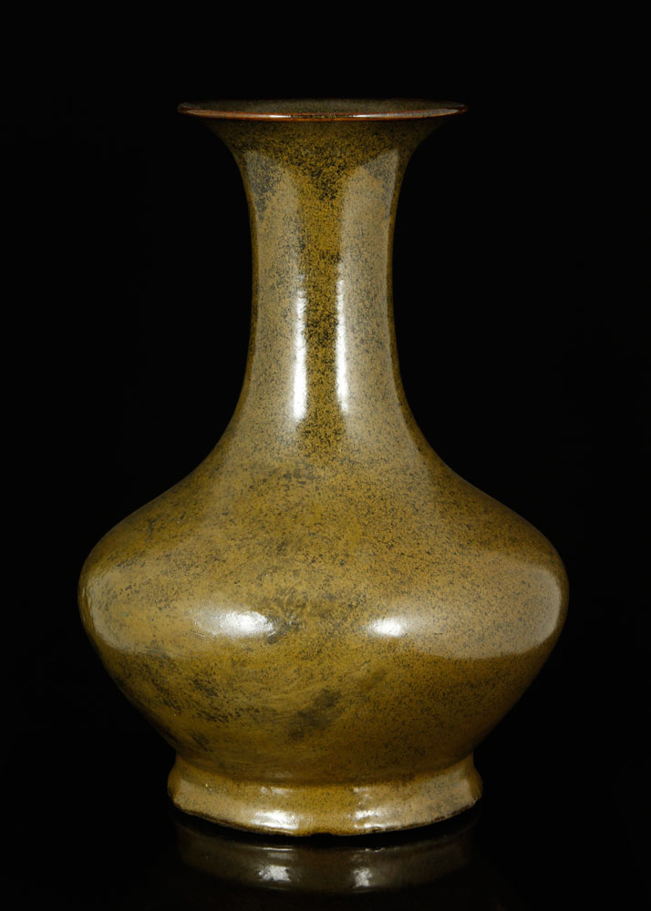 Appraisal: - Early th C Chinese Vase Vase China early th