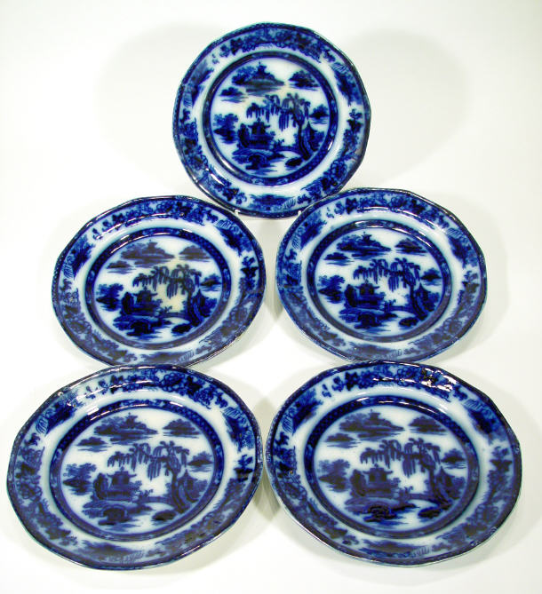 Appraisal: Five Victorian flow blue ironstone plates each decorated with Willow