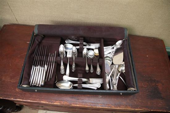 Appraisal: SET OF REED BARTON STERLING FLATWARE In the Dorothy Quincy