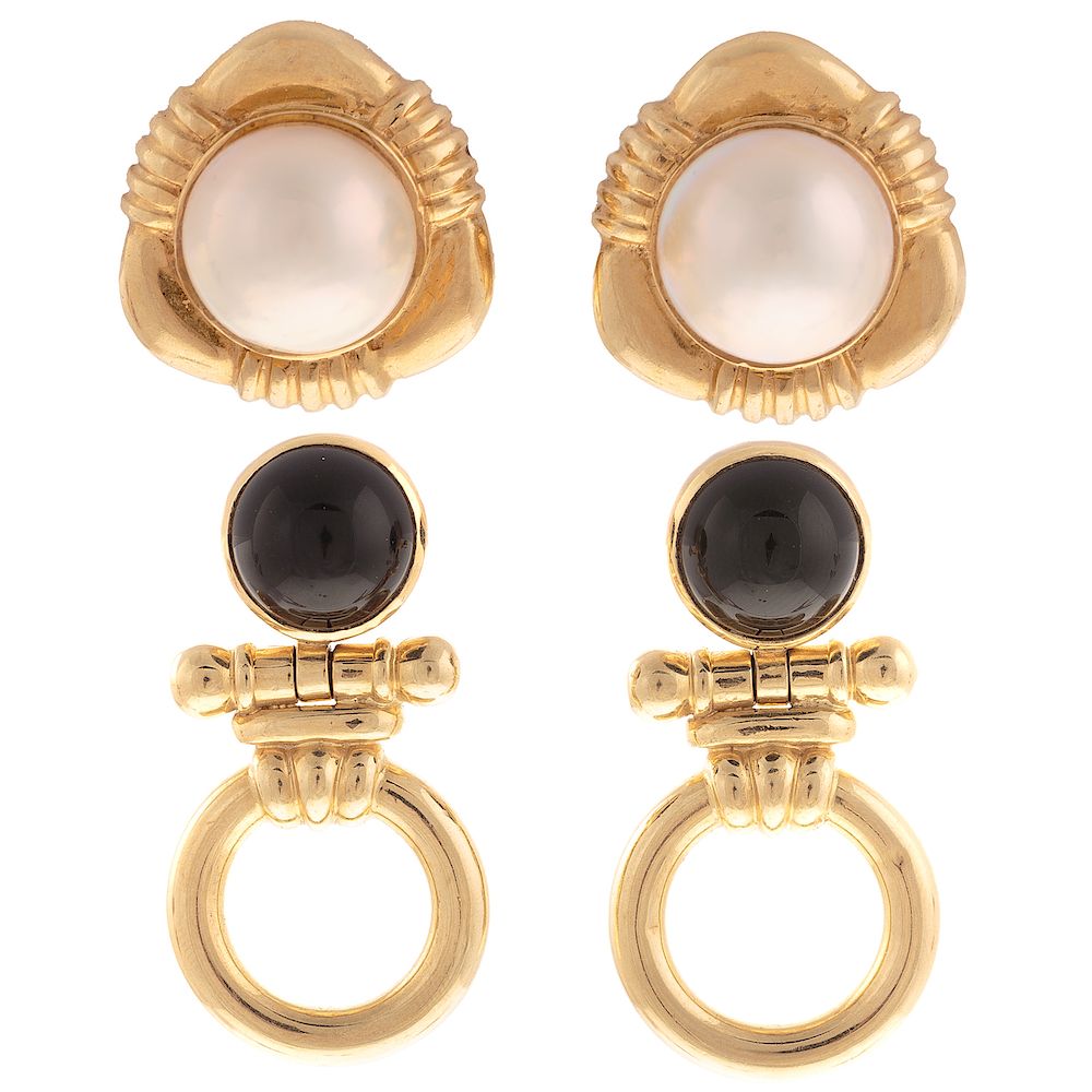 Appraisal: A Pair of Black Onyx Earrings Mabe Pearl Earring K