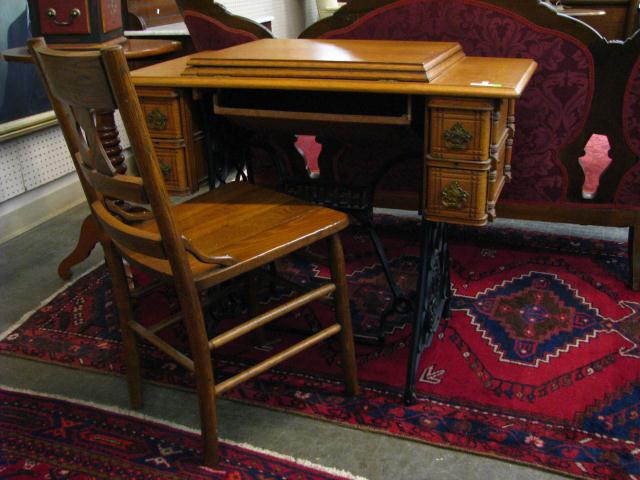 Appraisal: Antique Oak Singer Sewing Machine Cabinet no machine selling with