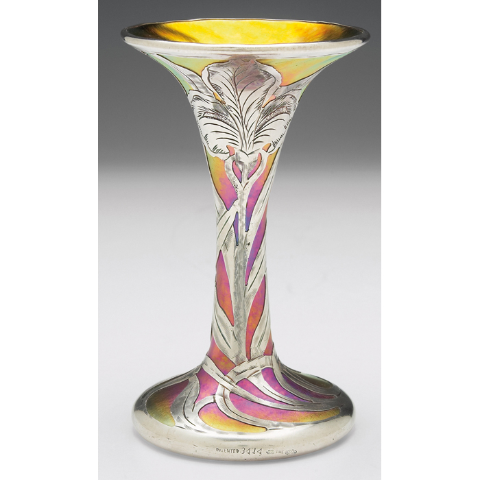 Appraisal: Fine Quezal vase nice flaring shape in iridescent glass applied