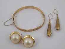 Appraisal: A mixed lot comprising a ct gold bracelet a pair