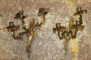 Appraisal: Pair of Louis XV style bronze sconces Pair of arm