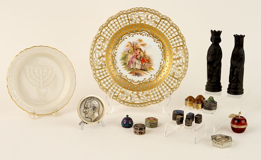 Appraisal: PIECE LOT OF DECORATIVE ITEMS To include One hand painted